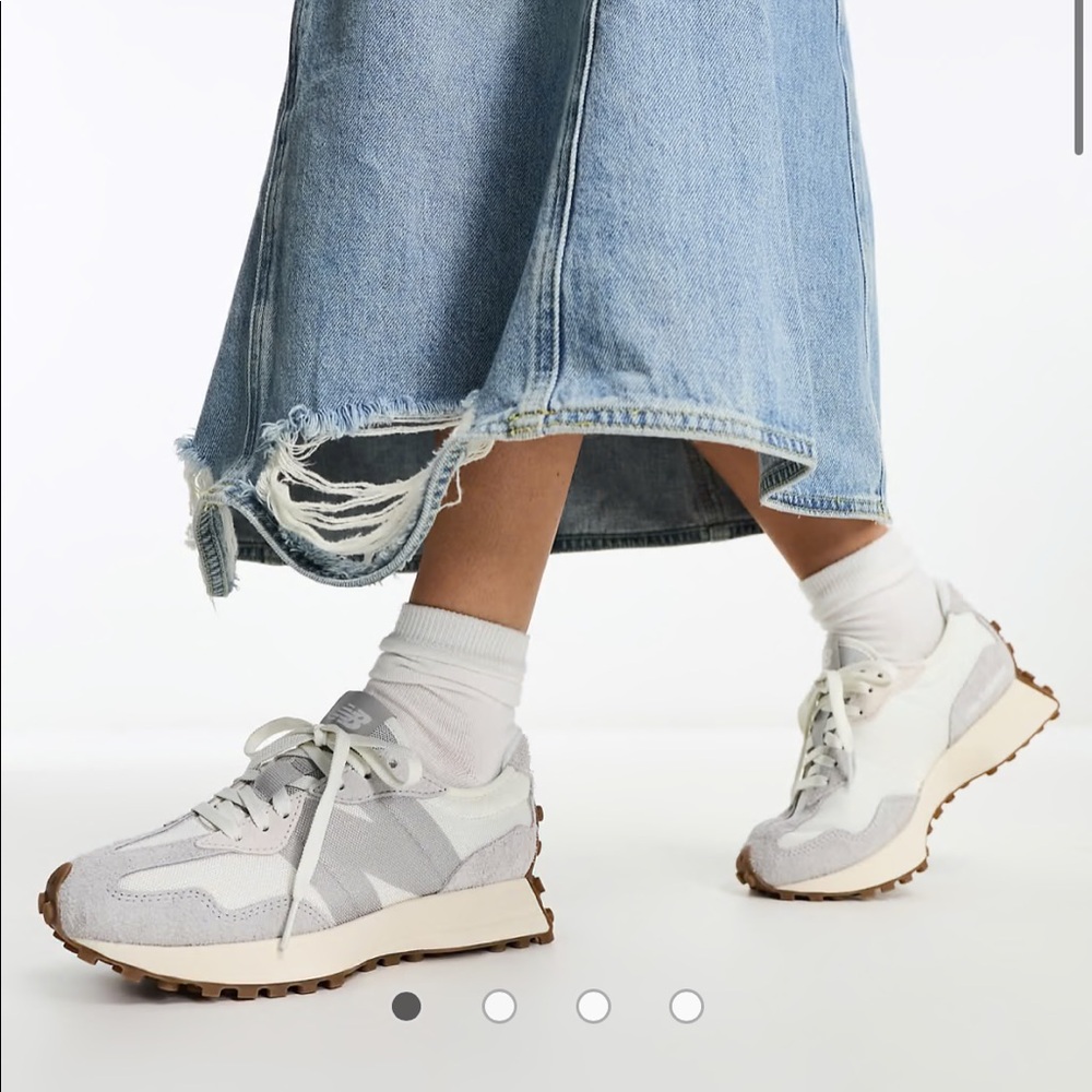 New Balance 327 sneakers - exclusive to ASOS